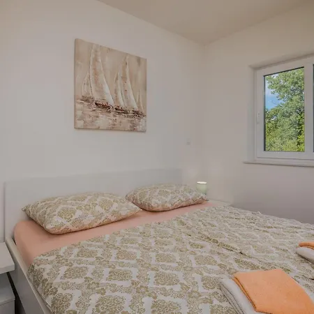 Martina 4 By Interhome Malinska