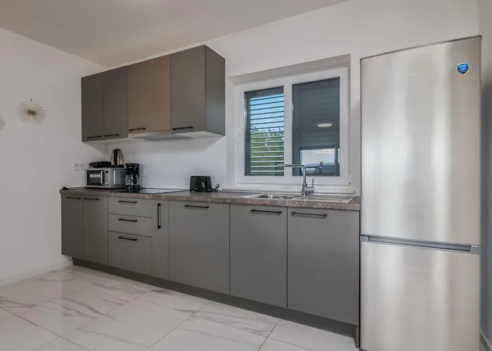 Martina 4 By Interhome Apartament Malinska